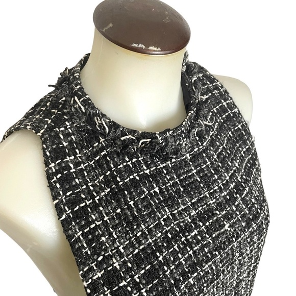 Boucle Dress 🖤 - Picture 5 of 10